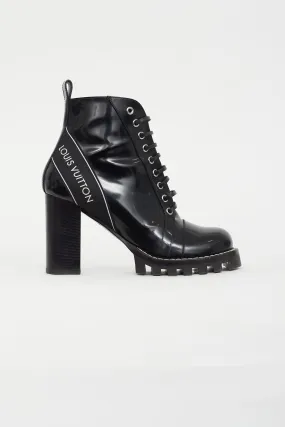 Black & White Logo Star Trail Boot