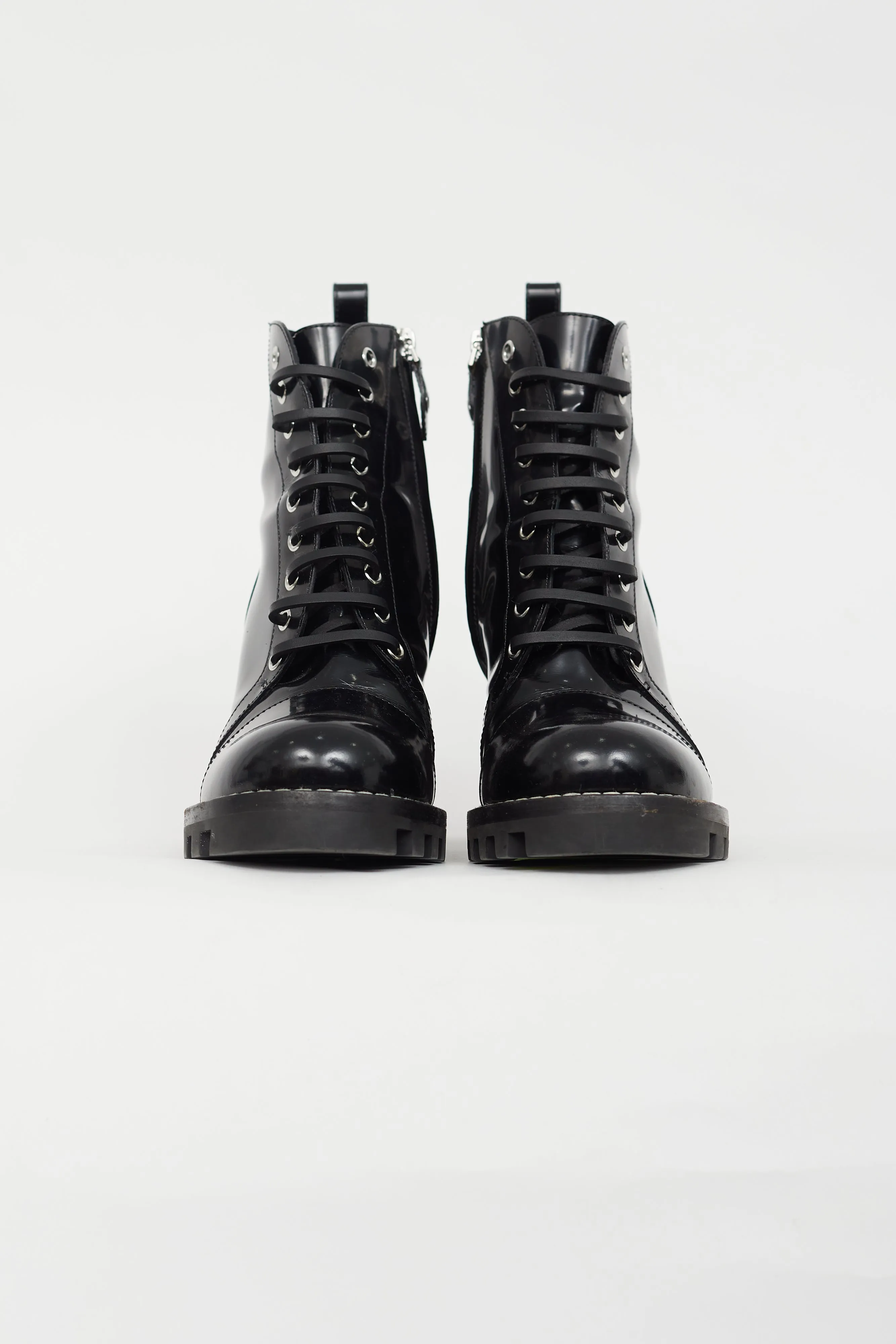 Black & White Logo Star Trail Boot