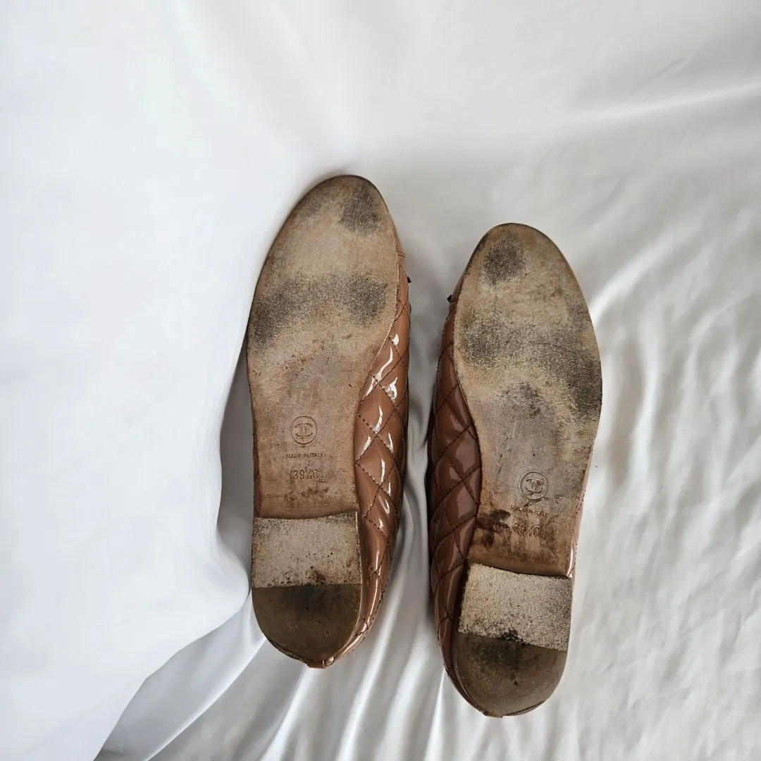 Chanel patent leather quilted ballerina flats, 39.5
