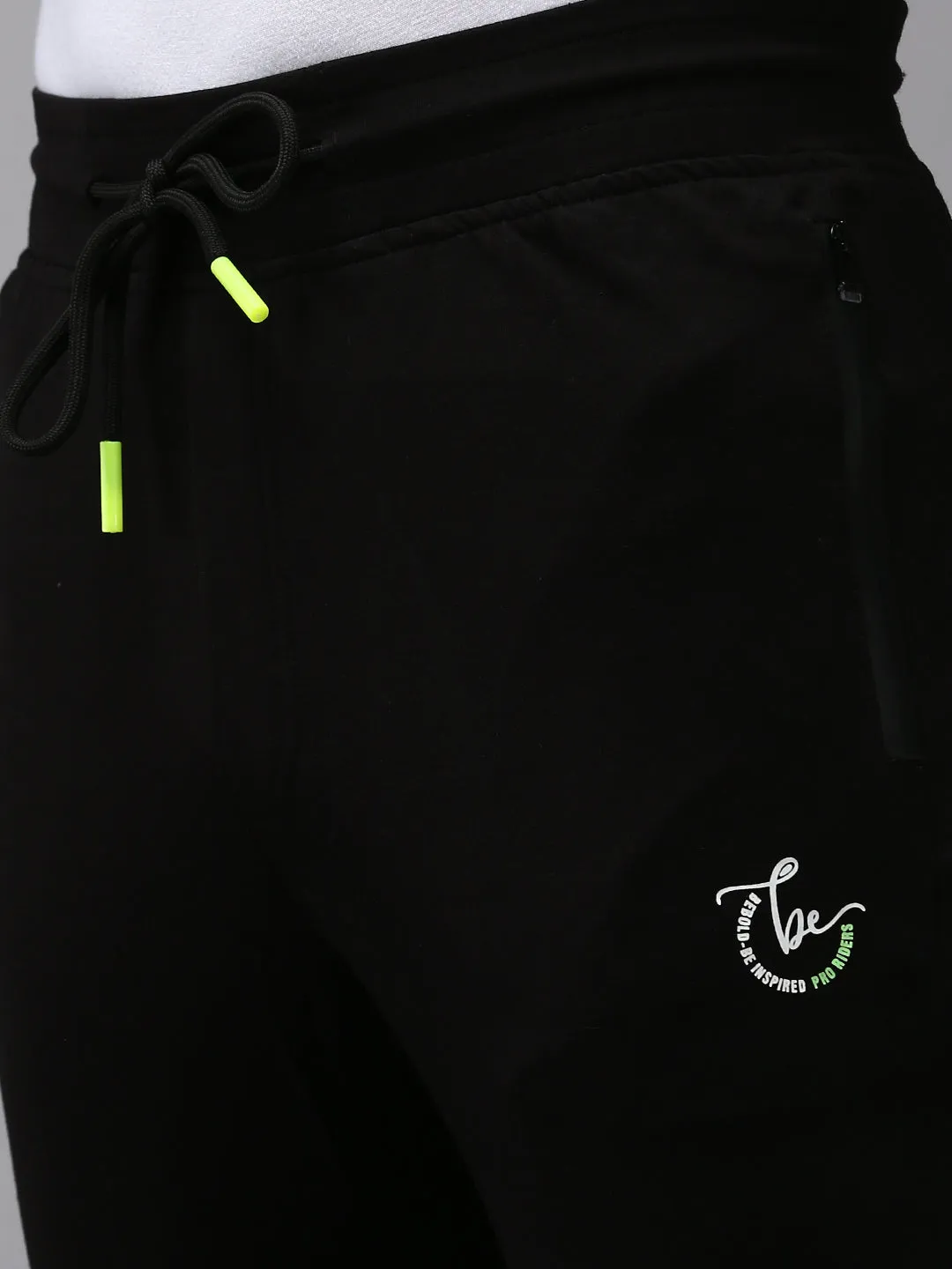 Men Black Solid  Track Pant